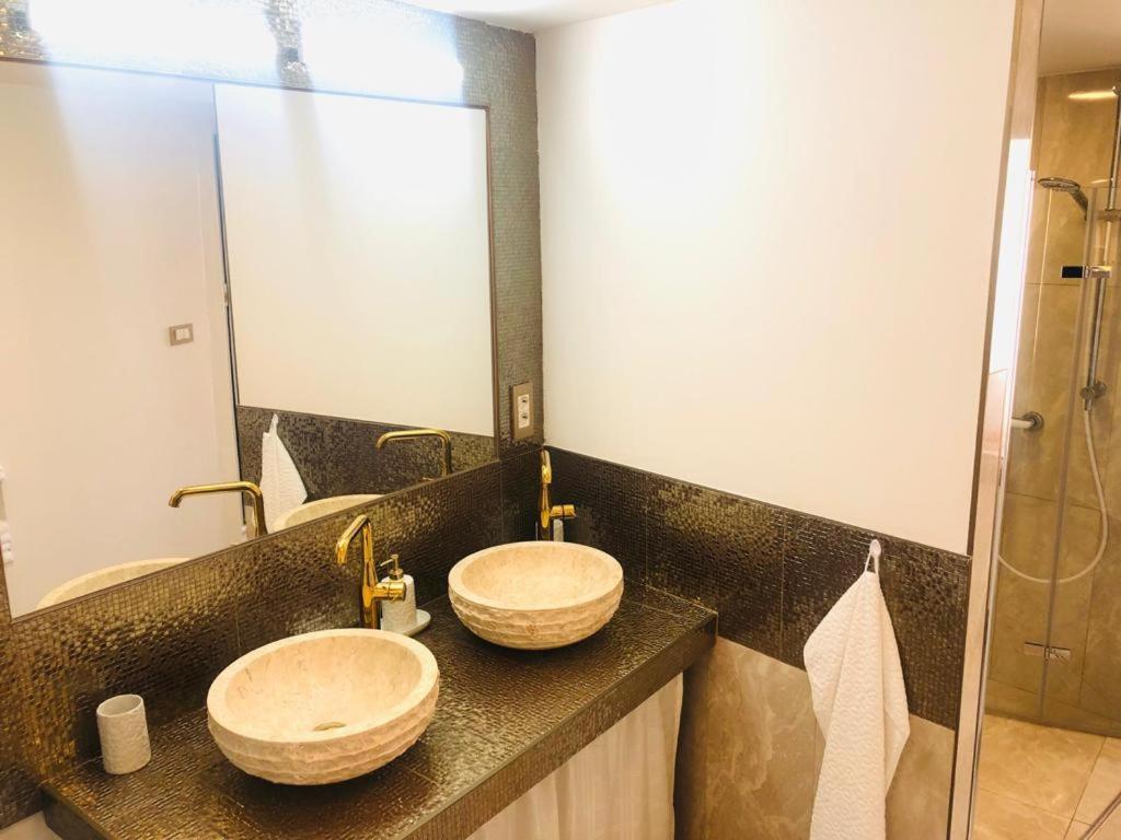Istrian Stone House In The Heart Of The Beautiful Fishing Village Fazana - Only Few Steps From The Sea And The Wonderful Beach - Incl Plasma-Quad-Plus-Filter Against C O V I D エクステリア 写真