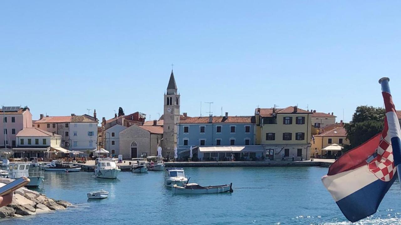 Istrian Stone House In The Heart Of The Beautiful Fishing Village Fazana - Only Few Steps From The Sea And The Wonderful Beach - Incl Plasma-Quad-Plus-Filter Against C O V I D エクステリア 写真